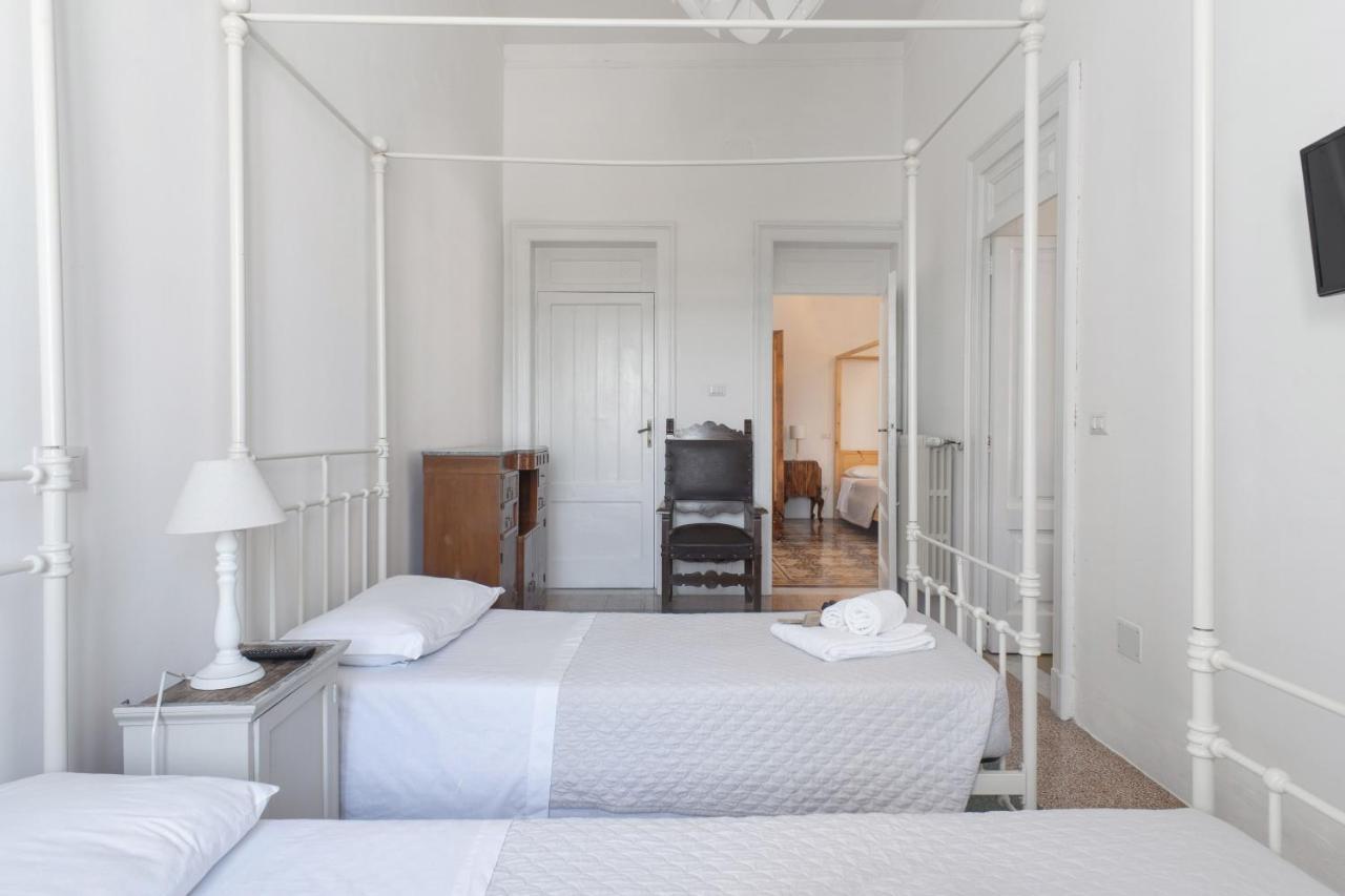Palazzo Ashian Bed and Breakfast Acquarica del Capo Exteriör bild