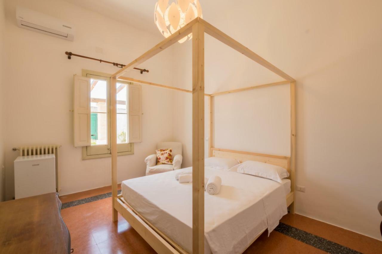 Palazzo Ashian Bed and Breakfast Acquarica del Capo Exteriör bild