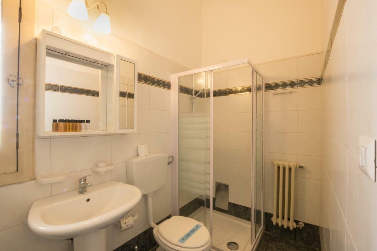 Palazzo Ashian Bed and Breakfast Acquarica del Capo Exteriör bild